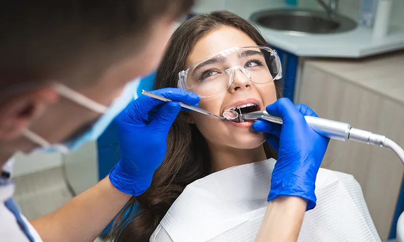 Best veneers teeth in Surat